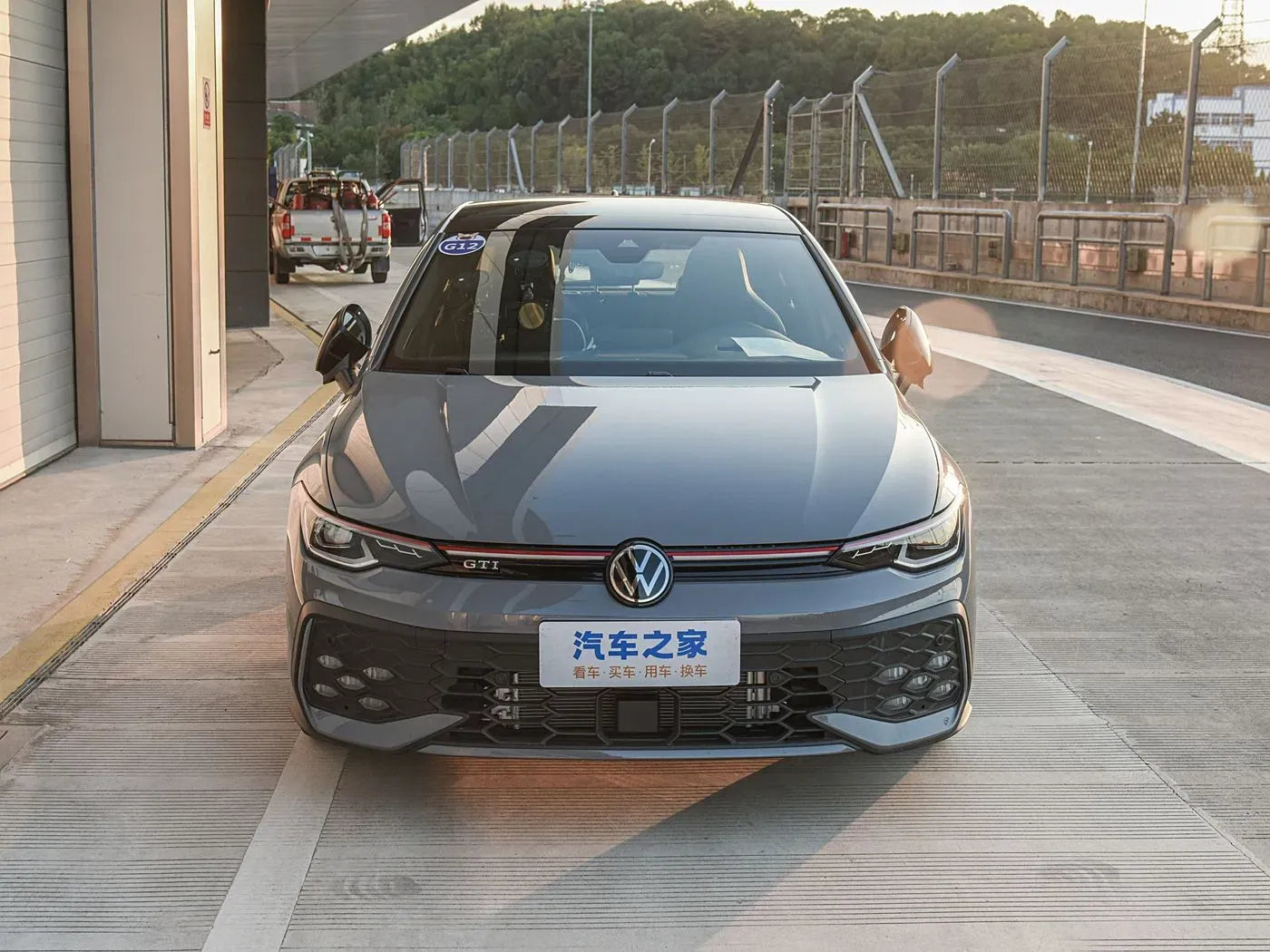imgi_89_V-Olkswagen-Golf-Gti-High-Quality-High-Performance-in-China Volkswagen Golf GTI – High Quality High Performance – Wholesale Price From China | New Chinese Car for Sale Sudan - Image 1
